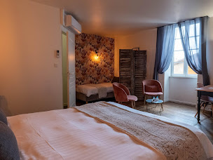 Photo n°17 de Logis Hôtel Restaurant la Chatellenie à Availles-Limouzine (Hôtel)