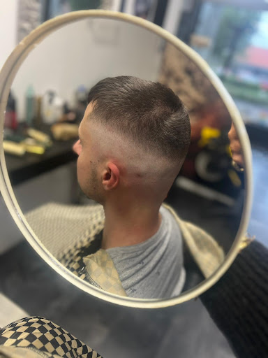 Serce Kapsalon - Visual