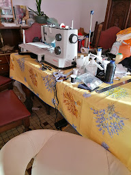 Photo n°2 de CLAIRE COUTURE 33 à Abzac (Atelier de couture)