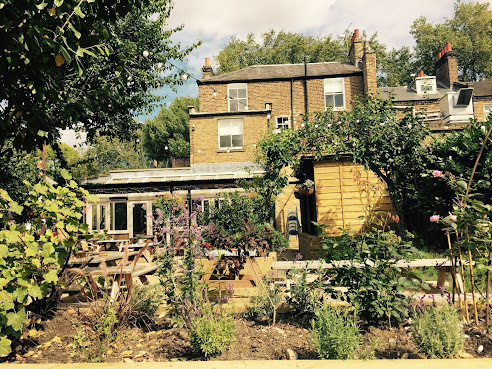 The Herne Tavern by null