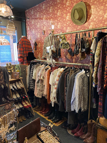 Maison Monroe — friperie vintage 29 bis, 29 Rue Damiette Paris