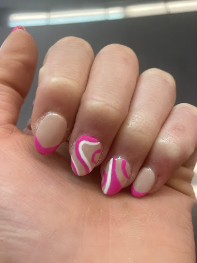 Chavez Salon - Visual