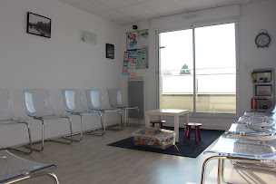 Photo n°2 de Cabinet d'Ostéopathie - THOMAS - MOREAU - BREHE à Guichen (Ostéopathe)