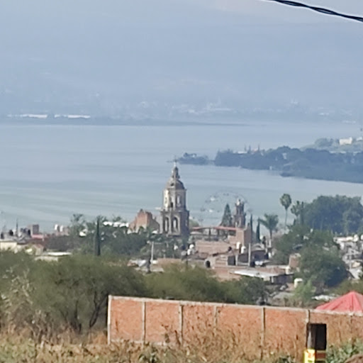 CASA LA PILA DE CAJITITLAN