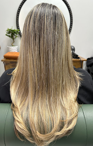 Mely’s Hairstyling - Thumbnail