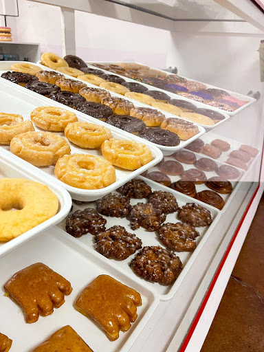 Young's Donuts - Visual