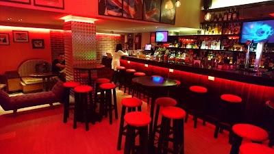 Photos of London Bar