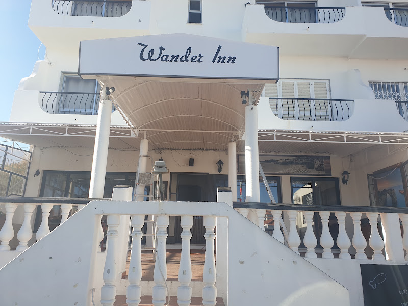 Wander Inn — photo