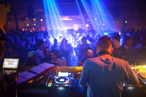 Sinatra Club-Concert Hall - Thumbnail