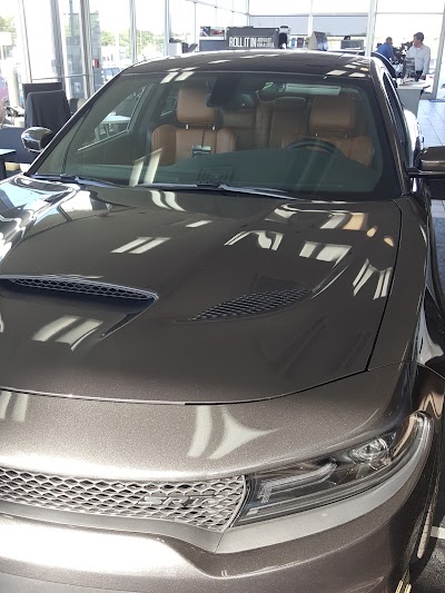 Photos of Elmwood Chrysler Dodge Jeep Ram