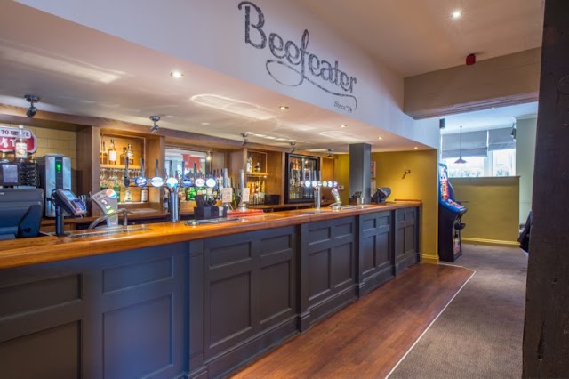 The Hut Beefeater - CLOSED