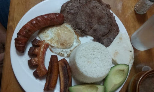 Su Casa Colombia Bar Restaurant - Thumbnail