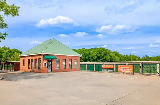 Mini Mall Storage - Loganville