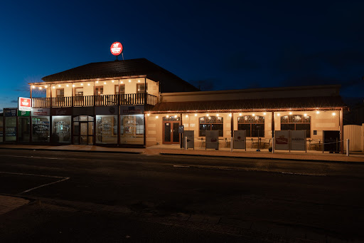 Victoria Hotel Port MacDonnell - Bay Pub