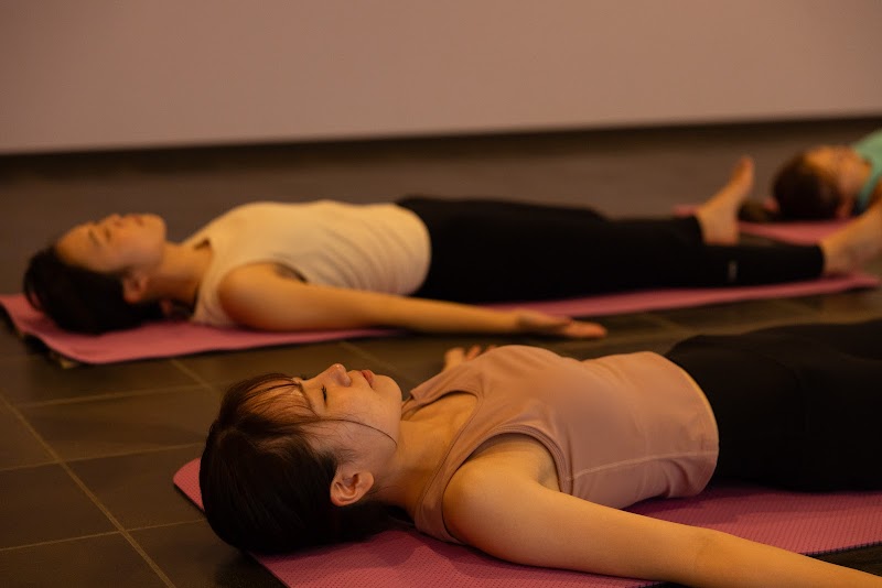 溶岩ホットヨガスタジオ アミーダ 四谷三丁目店