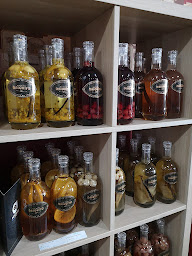 Photo n°39 de Les Chais Du Moulin Rouge à Villers-Cotterêts (Caviste)