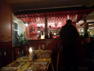 Photos of Mongolian Barbeque v / Tai Son