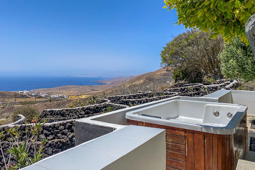 Lanzarote Holidays