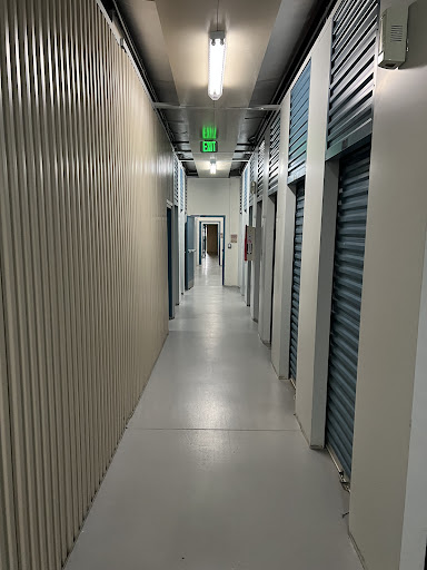 WoW Self Storage - Visual