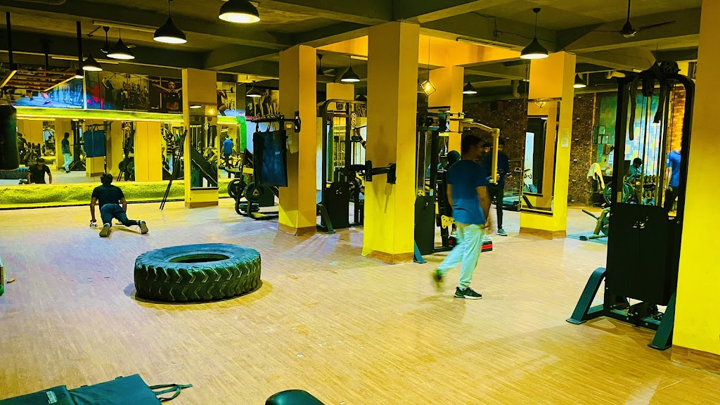 Dominate Fitness Unisex Gym