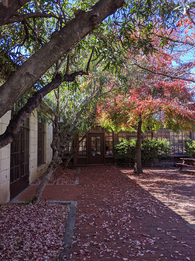 Berkeley Graduate School of Journalism - Thumbnail