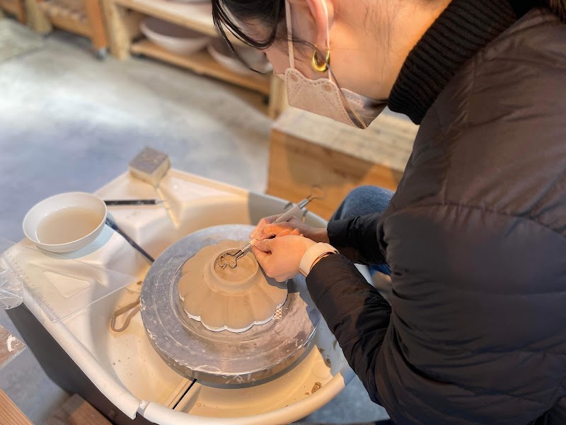 アトリエ皿山（うすき皿山 北舎）