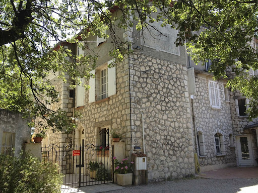 Photo de EHPAD Roquefort-les-Pins 06 - Domaine de la Charlotte à Roquefort-les-Pins (06330)