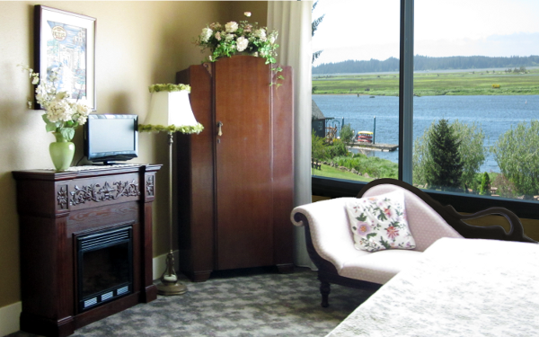 Old Wheeler Hotel by null