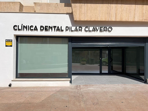CLÍNICA DENTAL PILAR CLAVERO