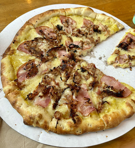 Great White Pizza - Thumbnail