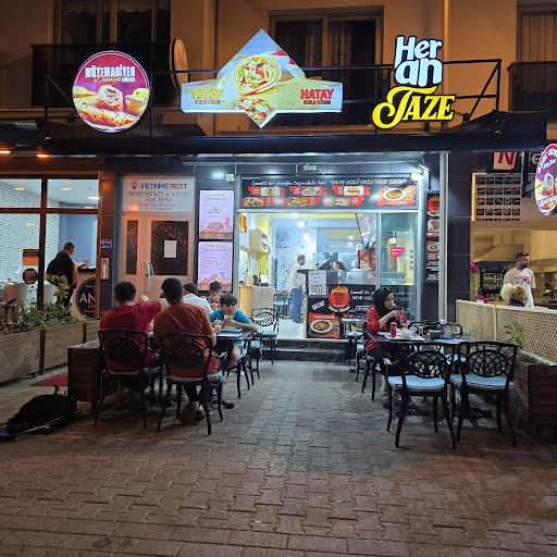 Özel Hatay Soslu Döner Kebab