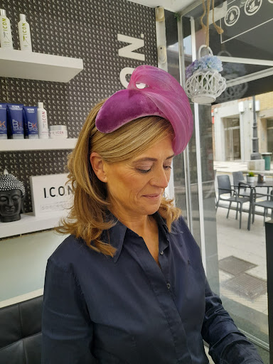 MONTSE LÓPEZ ESTILISTAS - PELUQUERÍA Gallery - Spain