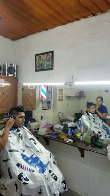 Fotografía de PELUQUERIA Y BARBERIA Morales Vídeos