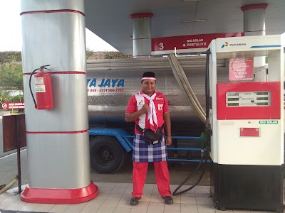 Photos of Pertamina gas station Bantar
