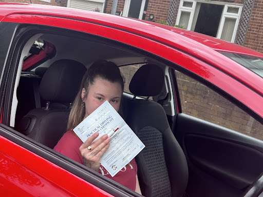 First Driving School - Visual