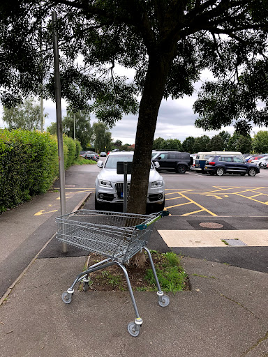 Cobham - Holly Hedge Car Park - Thumbnail