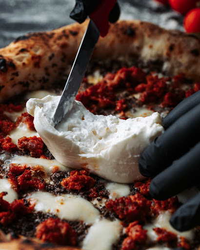 EVO - Pizza Contemporanea di Puglia Gallery - Italy