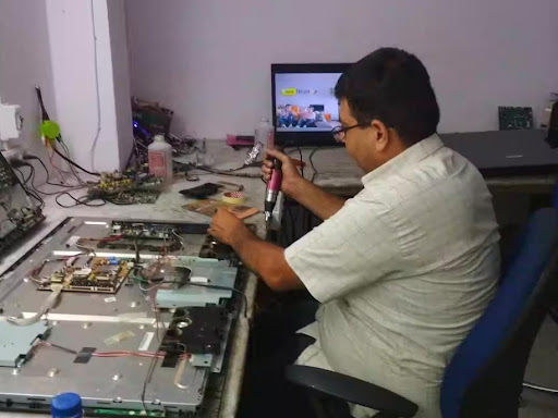 Our specialized team is well-versed in diagnosing and repairing a range of LG Smart TV problems,… post image