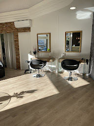 Photo n°3 de DG hair Coiffeur - Coloriste à Marseille (Salon de coiffure)