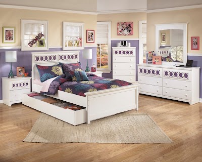 Photos of S & E Consignment Furniture
