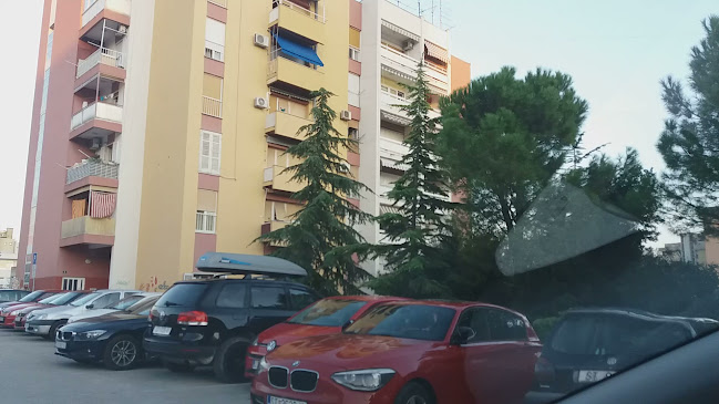 Recenzije Škola za dizajn, grafiku i održivu gradnju Split u Split - Škola