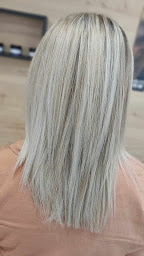 Photo n°9 de Jennif'hair coiffure mixte à Gournay-en-Bray (Salon de coiffure)