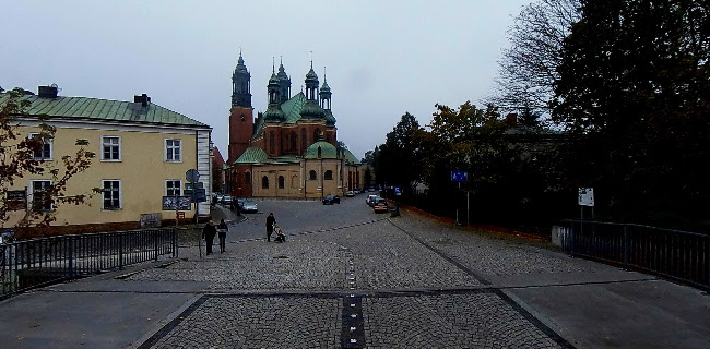 Godziny otwarcia Most Biskupa Jordana