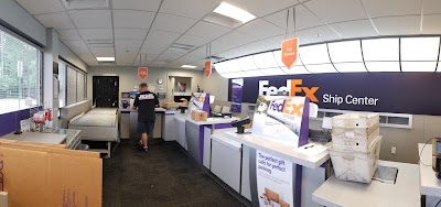 FedEx Ship Center