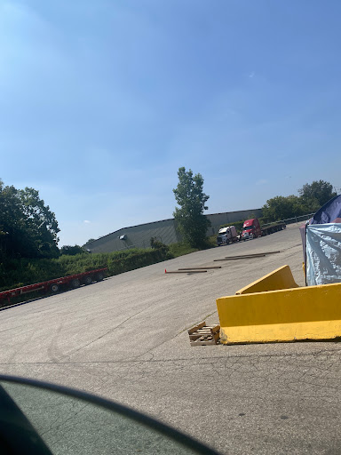 Gerdau's Parking Lot Gallery - Canada