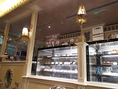 Photos of Shakespeare and Co. ( Caf&eacute; Restaurant &ndash; P&acirc;tisserie &ndash; Chocolates &ndash; Catering)