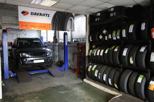 Tarleton Tyre Services - Visual