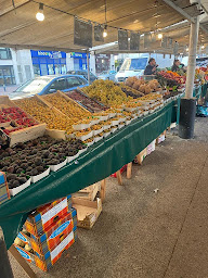 Photo n°4 de Marché Marceau à Courbevoie (Marché aux poissons et fruits de mer)