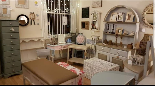 ANGELIC DECOR