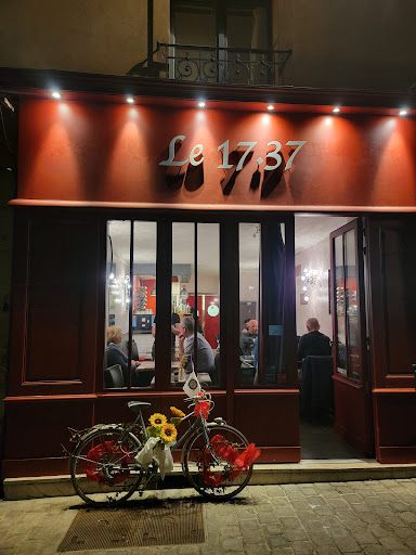 RESTAURANT 17.37